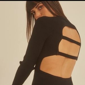 BOUTIQUE OPEN BACK SWEATER DRESS SIZE XS
